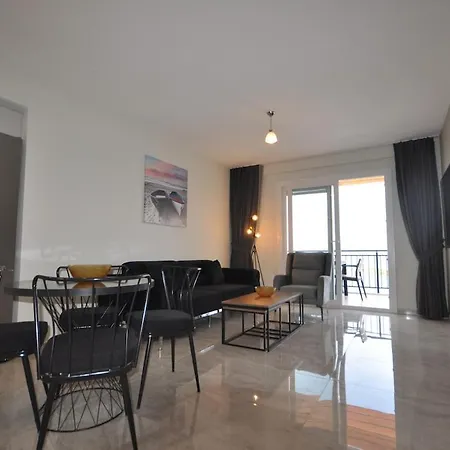 Apartment 2 Bedroom Castamar