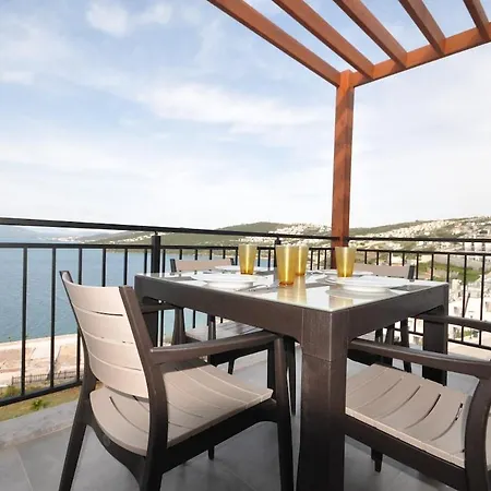 2 Bedroom Castamar Apartmán *